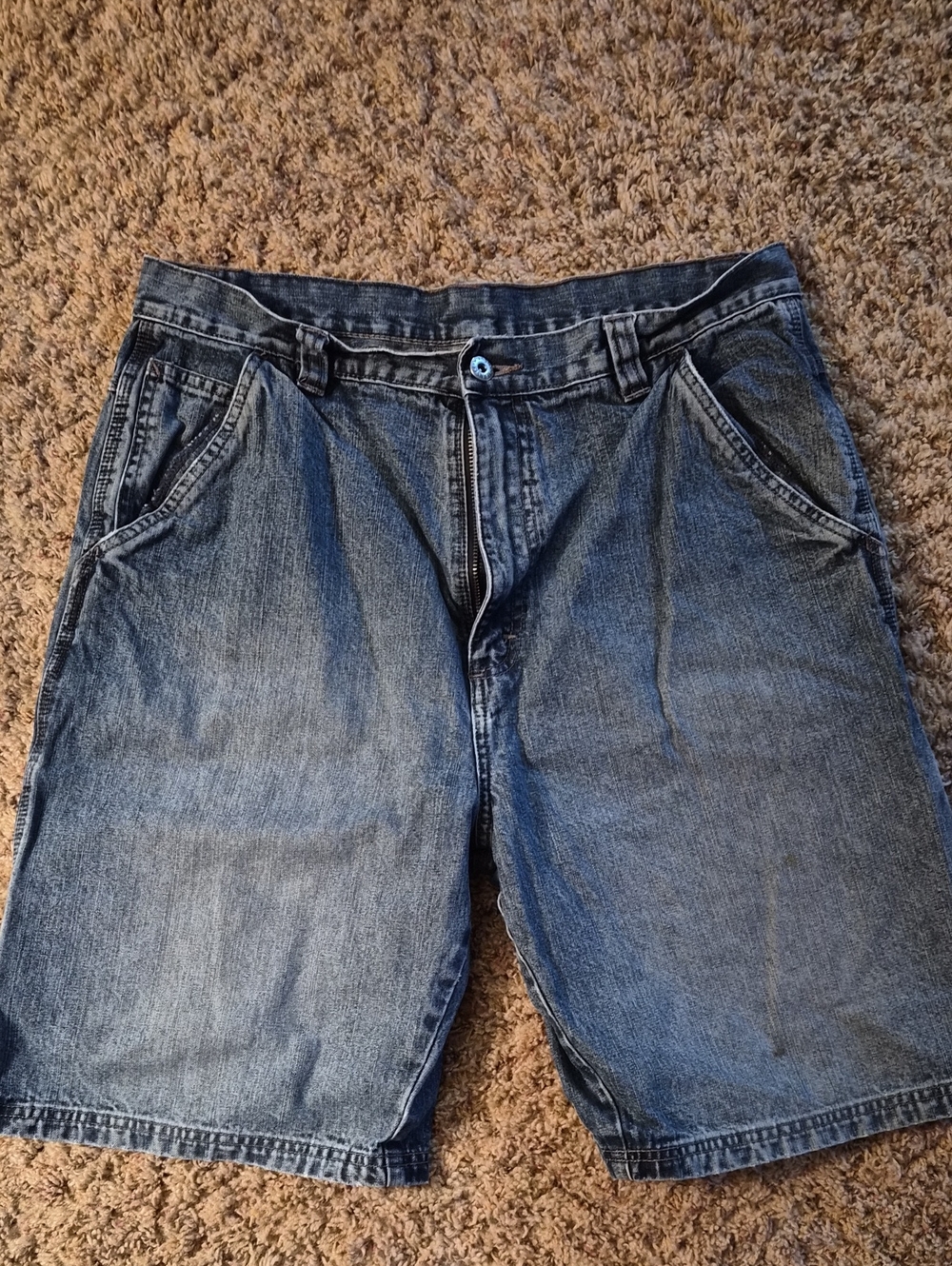 Wrangler Men's Denim Shorts - Medium Blue